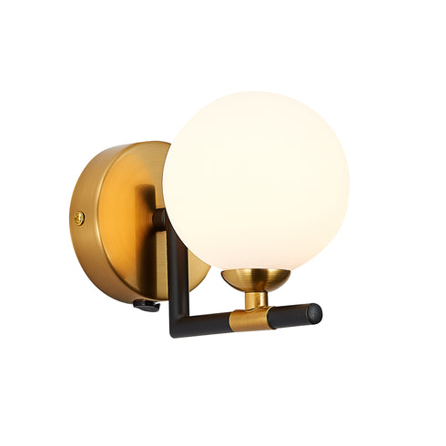 Wall luminaire in Matt Black and Antique Brass LL00012